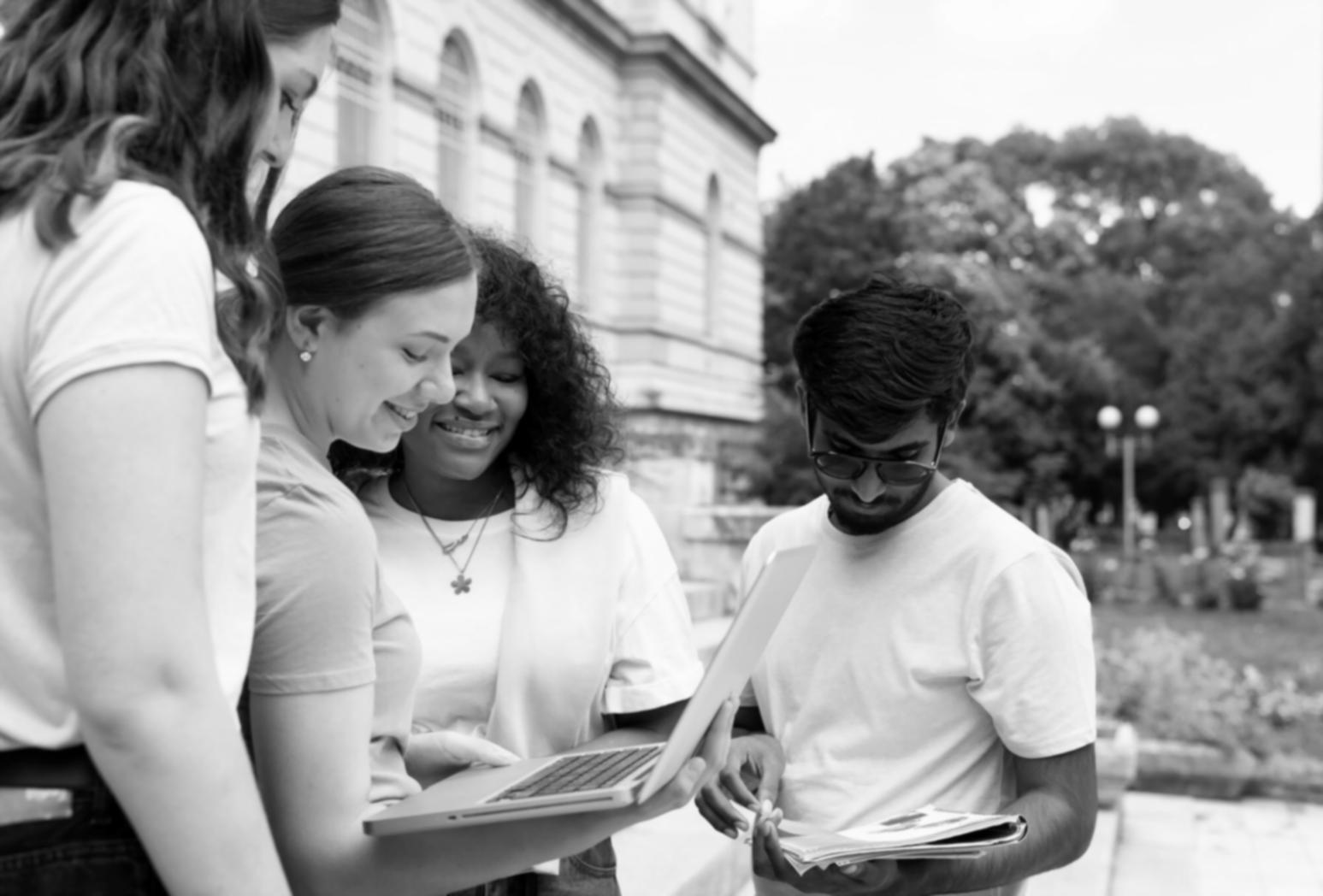 Professionelle Finanzberatung und Investitionsanalyse
